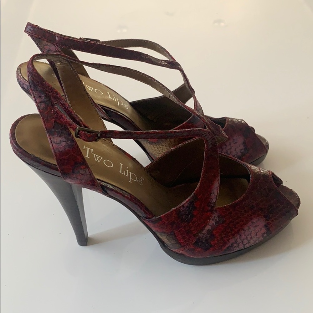 Shoes - Picture 2 of 4